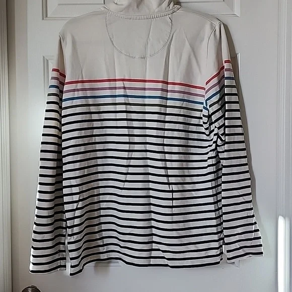 Large LL Bean Striped pullover - Picture 6 of 6